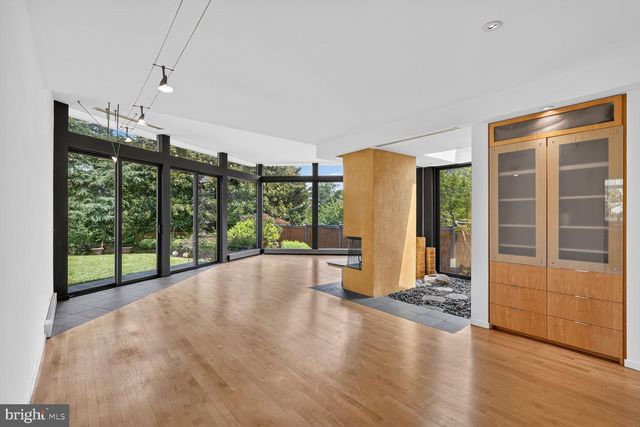 3113 45TH ST NW, Washington, DC 20016