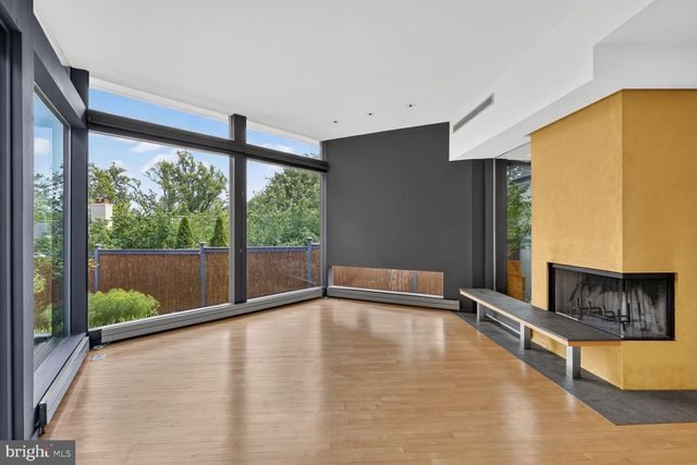 3113 45TH ST NW, Washington, DC 20016