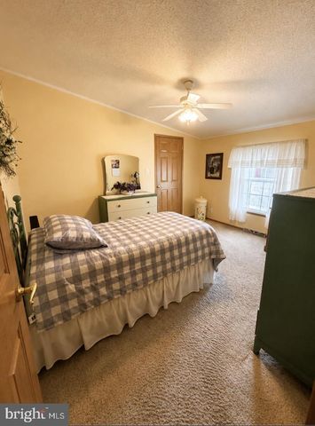 137 JUNIPER ST, Palmyra, PA 17078