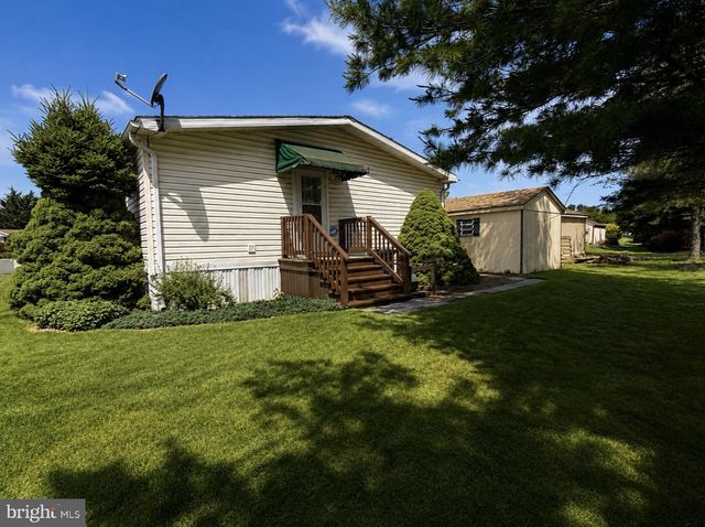 137 JUNIPER ST, Palmyra, PA 17078
