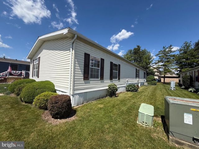 137 JUNIPER ST, Palmyra, PA 17078