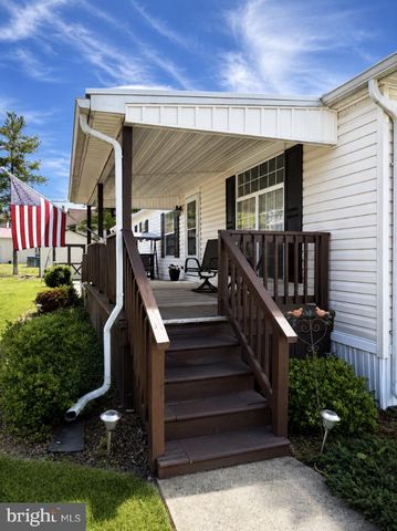137 JUNIPER ST, Palmyra, PA 17078