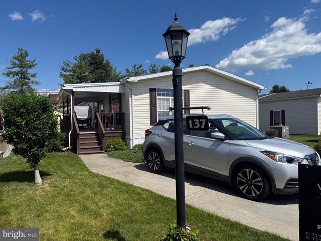137 JUNIPER ST, Palmyra, PA 17078