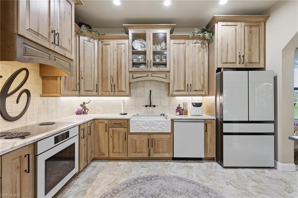 2709 NW 41st AVE, CAPE CORAL, FL 33993 — photo 3