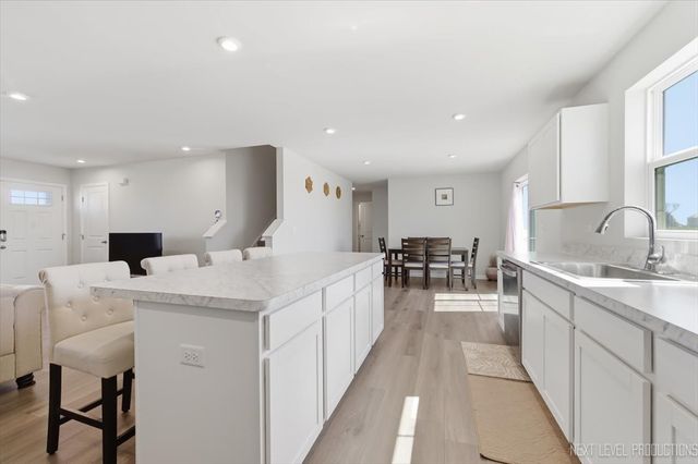 8014 Deer Crossing Drive, Plainfield, IL 60586