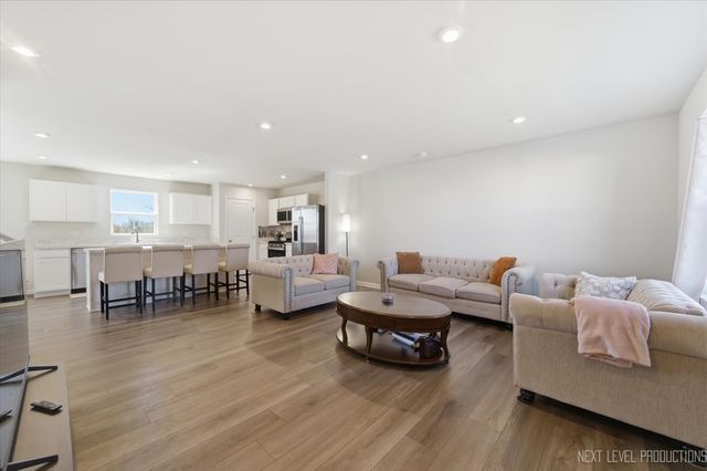 8014 Deer Crossing Drive, Plainfield, IL 60586