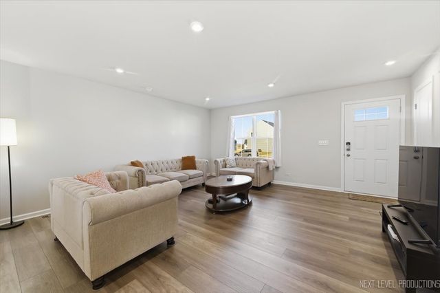 8014 Deer Crossing Drive, Plainfield, IL 60586