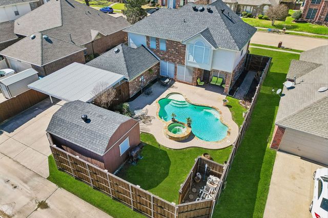 2710 Winterberry Drive, Rowlett, TX 75089
