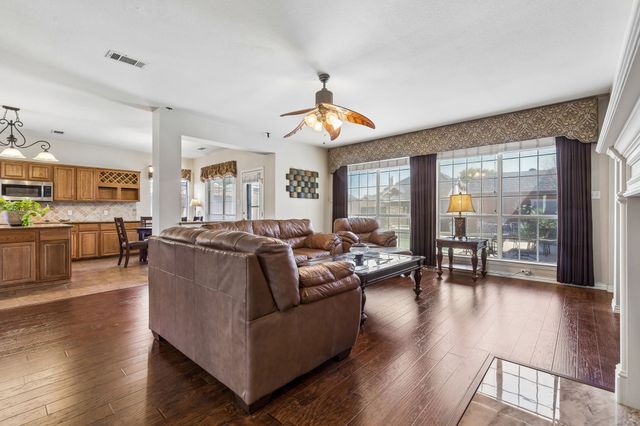 2710 Winterberry Drive, Rowlett, TX 75089