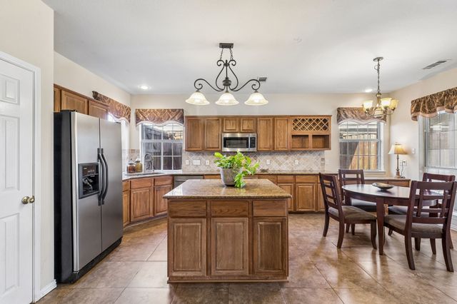 2710 Winterberry Drive, Rowlett, TX 75089