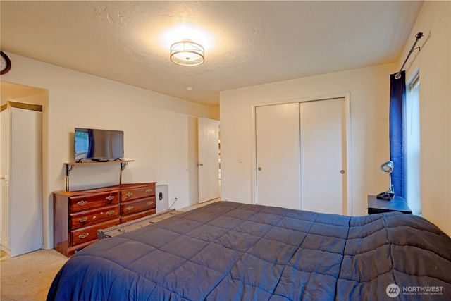 30 Sandstone Place, Port Angeles, WA 98362