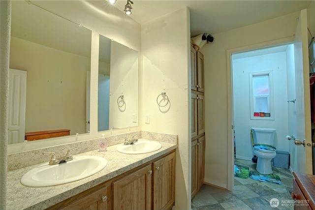 30 Sandstone Place, Port Angeles, WA 98362