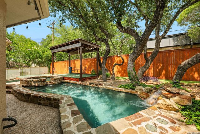 10 FALLS VW, Boerne, TX 78015