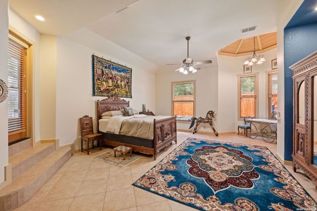10 FALLS VW, Boerne, TX 78015