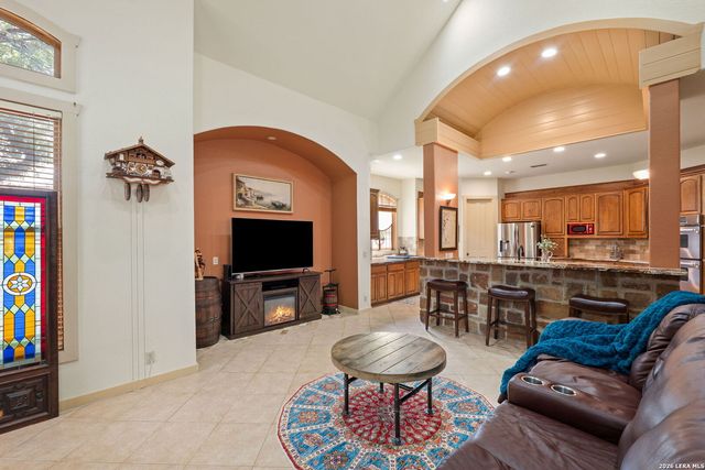 10 FALLS VW, Boerne, TX 78015