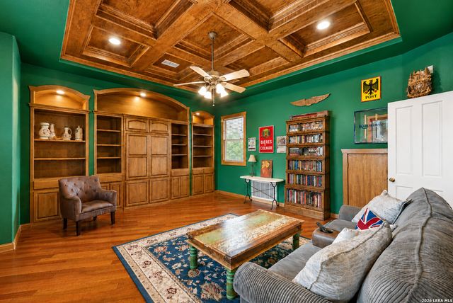 10 FALLS VW, Boerne, TX 78015