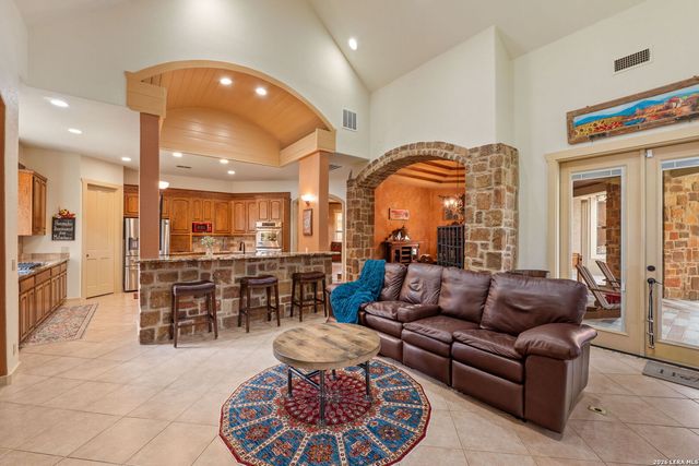 10 FALLS VW, Boerne, TX 78015