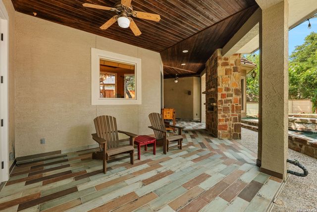 10 FALLS VW, Boerne, TX 78015