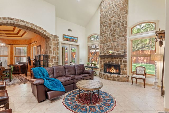 10 FALLS VW, Boerne, TX 78015