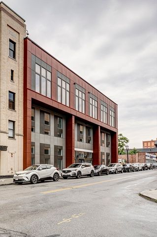 80 Middlesex St 104, Lowell, MA 01852