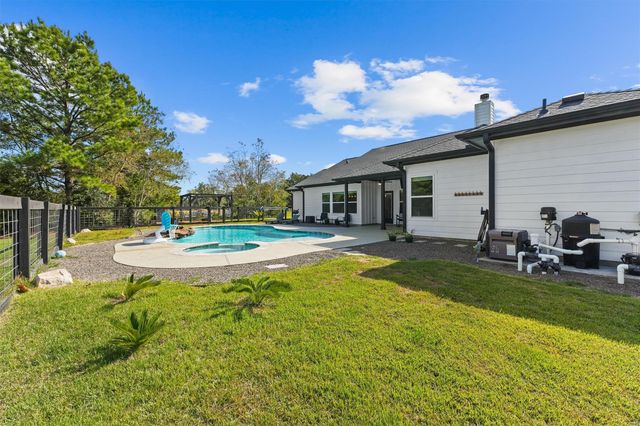 1122 County Road 2274, Cleveland, TX 77327