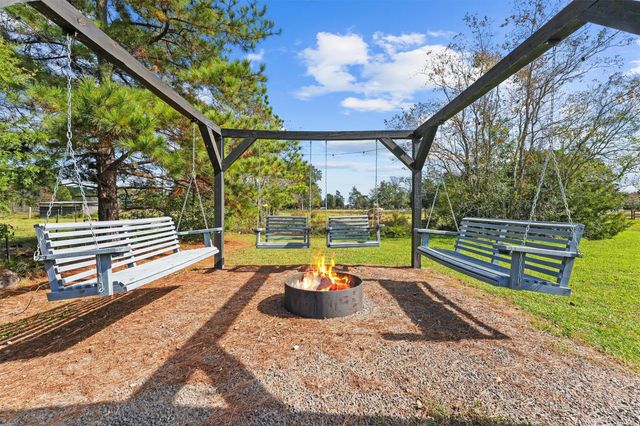 1122 County Road 2274, Cleveland, TX 77327