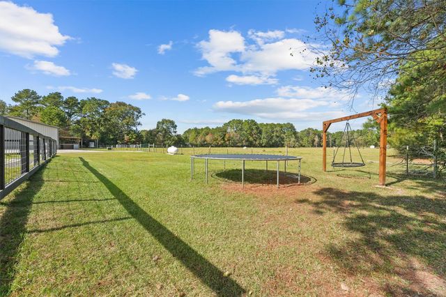 1122 County Road 2274, Cleveland, TX 77327