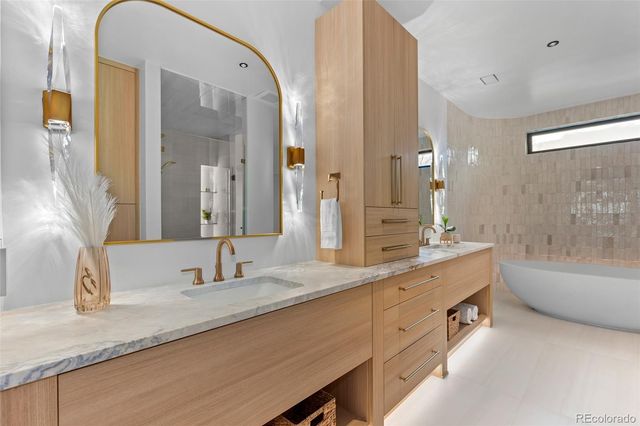 1525 S Milwaukee Street, Denver, CO 80210