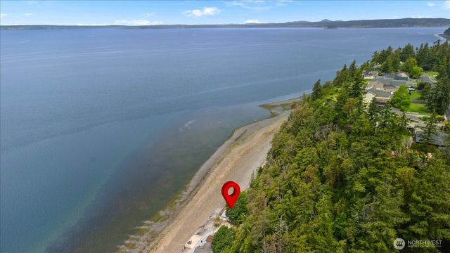 1085 Rockaway Lane, Camano Island, WA 98282