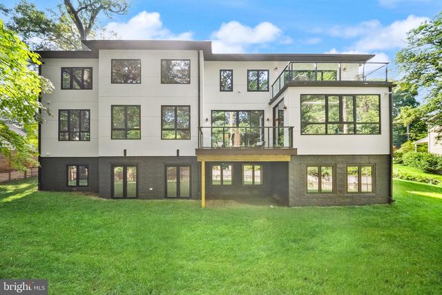 2537 GALLOWS RD, Dunn Loring, VA 22027