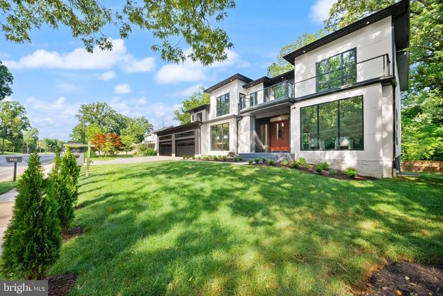 2537 GALLOWS RD, Dunn Loring, VA 22027