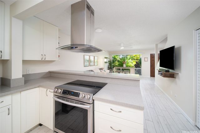 3182 Kuau Street 702, Kailua, HI 96734