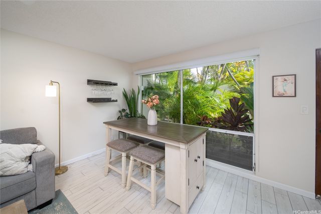 3182 Kuau Street 702, Kailua, HI 96734
