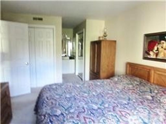 258 Hillsboro Pl, Nashville, TN 37215