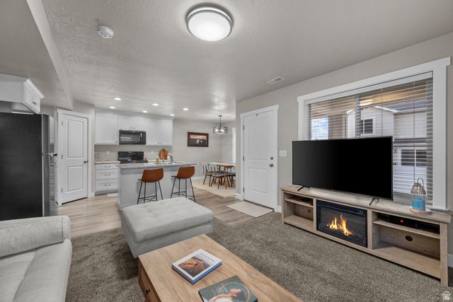 906 N APPLE SEED LN, Santaquin, UT 84655