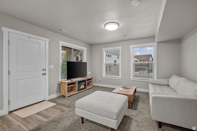906 N APPLE SEED LN, Santaquin, UT 84655