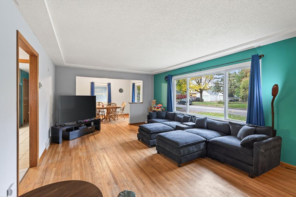 2720 8th Avenue, Anoka, MN 55303