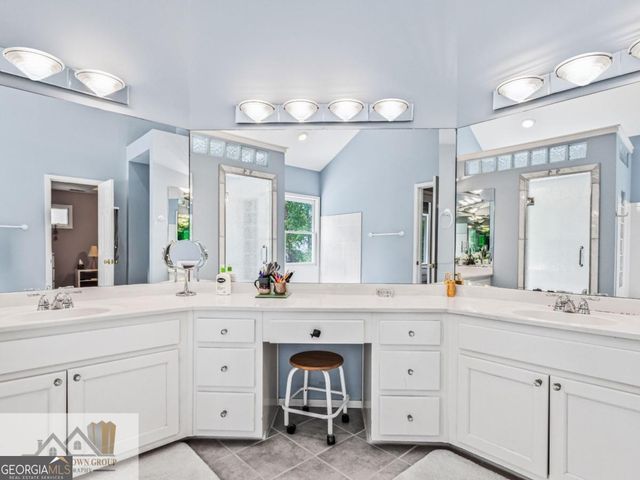 5177 Stratham Drive, Atlanta, GA 30338