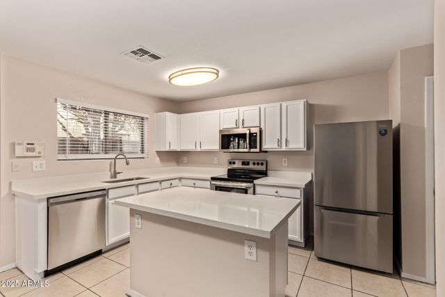 8852 E PAMPA Avenue, Mesa, AZ 85212