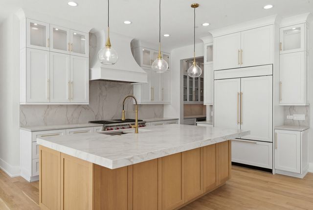 28920 N Niblick Knoll Court, Mundelein, IL 60060