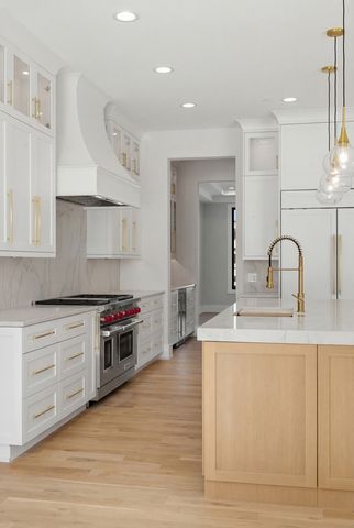 28920 N Niblick Knoll Court, Mundelein, IL 60060