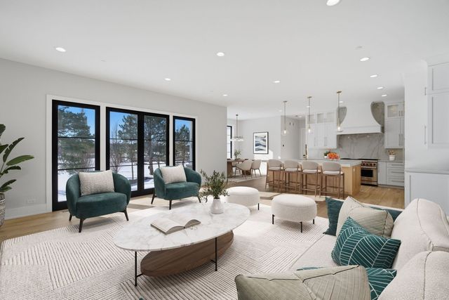 28920 N Niblick Knoll Court, Mundelein, IL 60060