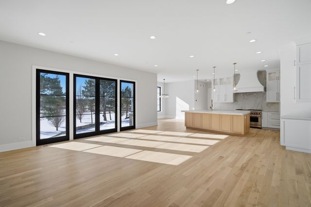 28920 N Niblick Knoll Court, Mundelein, IL 60060