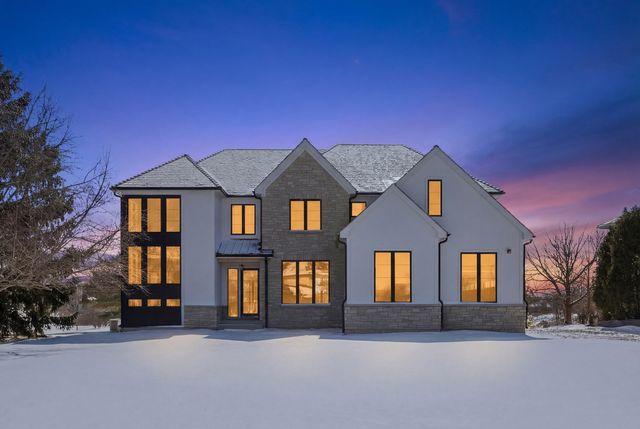 28920 N Niblick Knoll Court, Mundelein, IL 60060