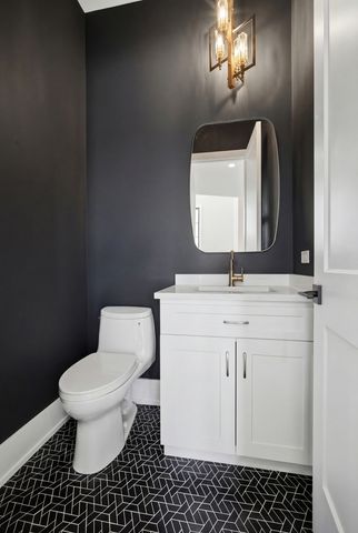 28920 N Niblick Knoll Court, Mundelein, IL 60060