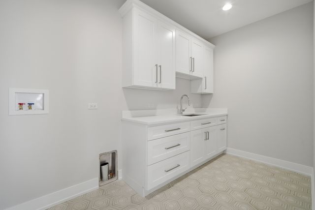 28920 N Niblick Knoll Court, Mundelein, IL 60060