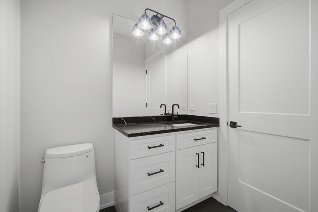 28920 N Niblick Knoll Court, Mundelein, IL 60060