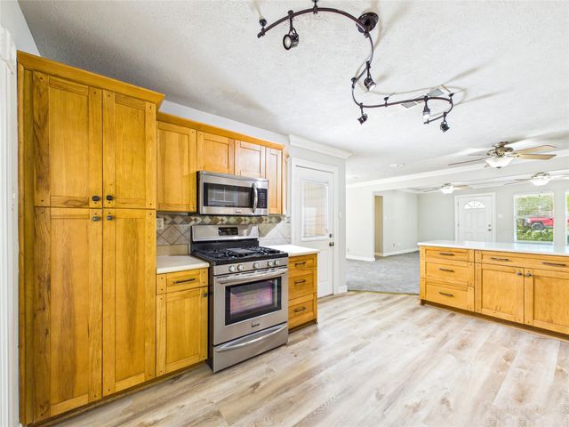 1922 Abilene, League City, TX 77573