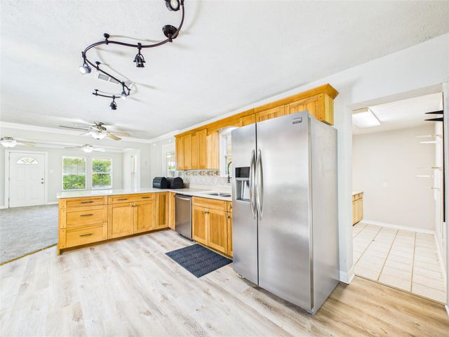 1922 Abilene, League City, TX 77573