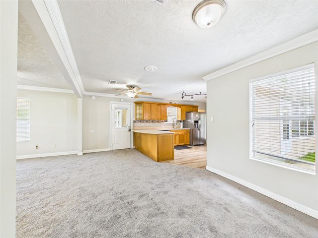 1922 Abilene, League City, TX 77573